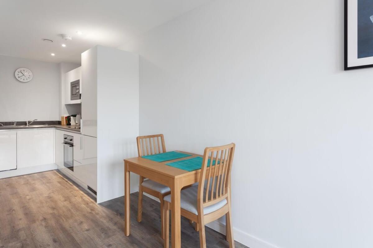 Modern 1 Bedroom Apartment In Central Brimingham Бірмінгем Екстер'єр фото