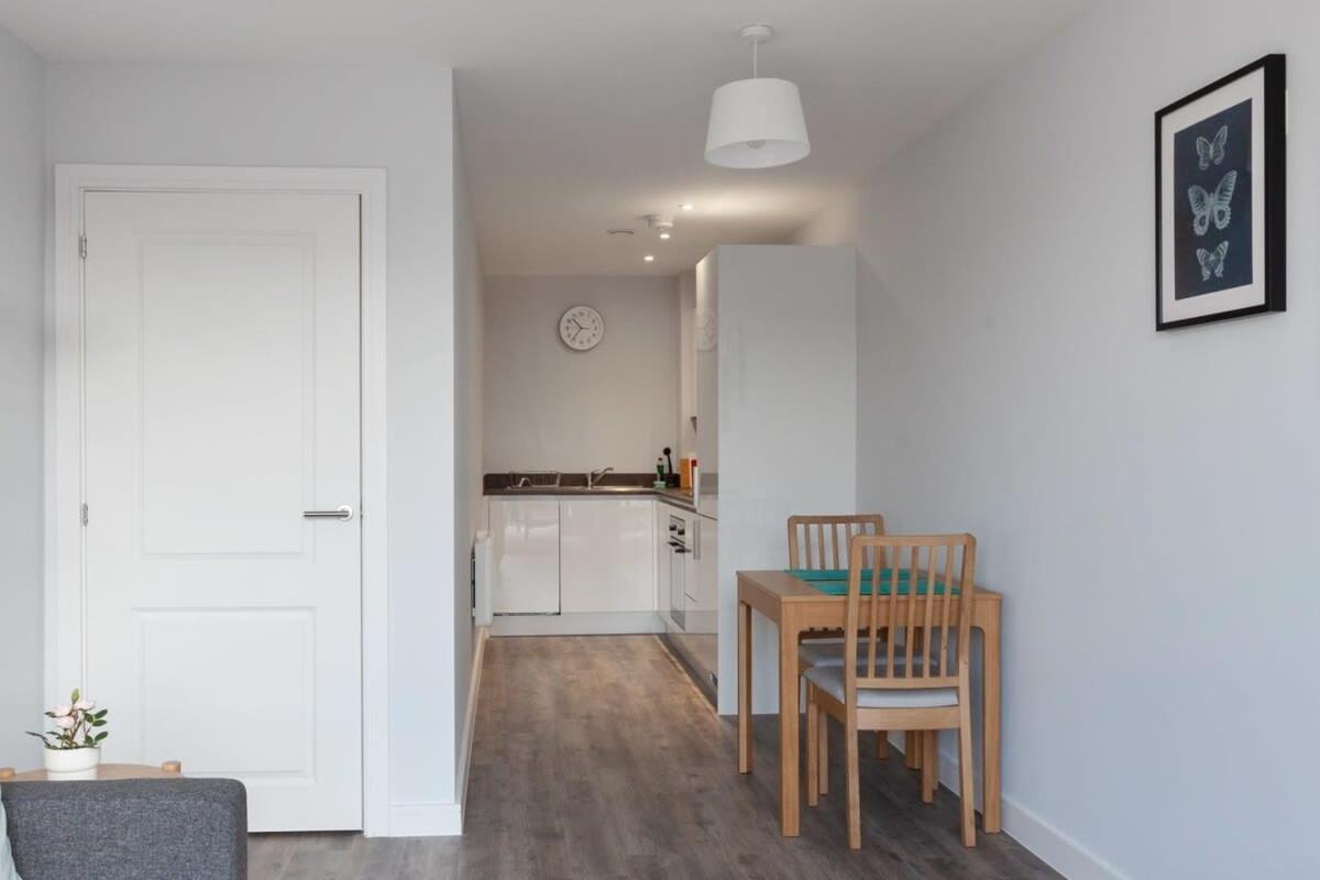 Modern 1 Bedroom Apartment In Central Brimingham Бірмінгем Екстер'єр фото