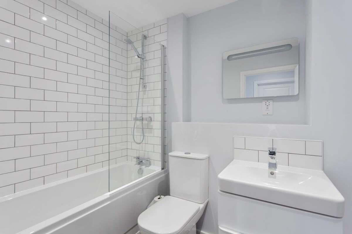 Modern 1 Bedroom Apartment In Central Brimingham Бірмінгем Екстер'єр фото